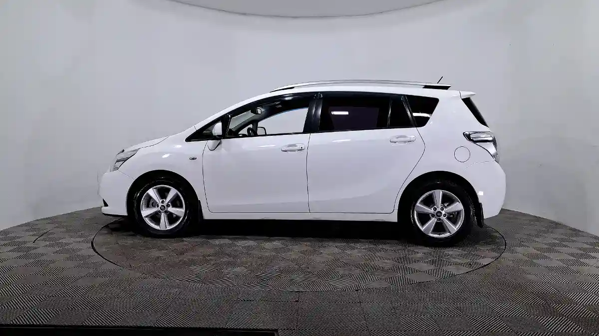 Toyota Verso 2012 года за 5 850 000 тг. в Астана