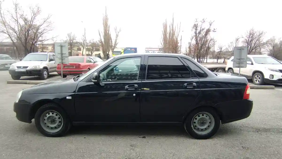 LADA (ВАЗ) Priora 2013 года за 1 870 000 тг. в Тараз