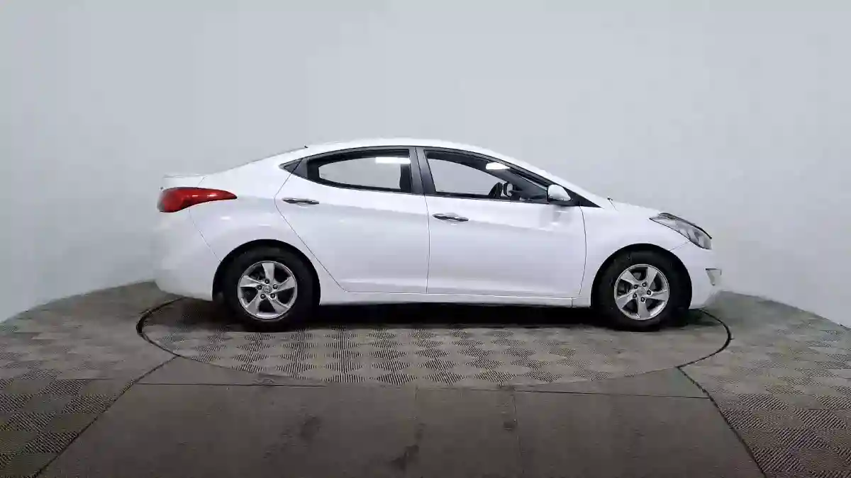 Hyundai Avante 2012 года за 4 330 000 тг. в Астана