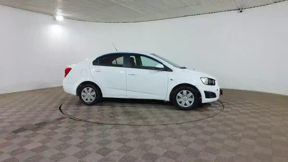 Chevrolet Aveo 2013 года за 3 000 000 тг. в Шымкент