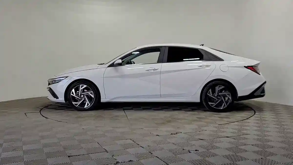 Hyundai Elantra 2024 года за 8 190 000 тг. в Алматы