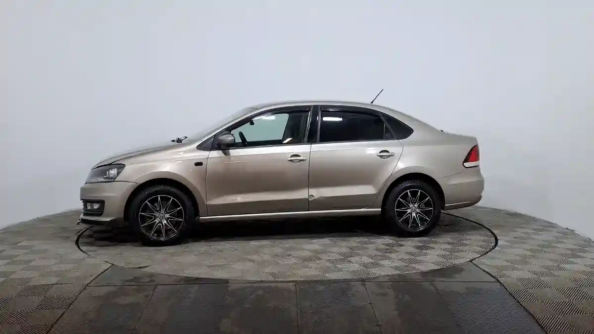 Volkswagen Polo 2015 года за 4 290 000 тг. в Астана