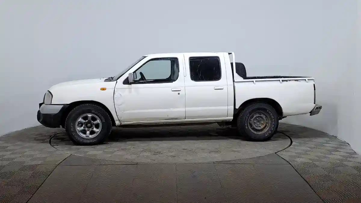 Nissan NP300 2007 года за 1 850 000 тг. в Астана