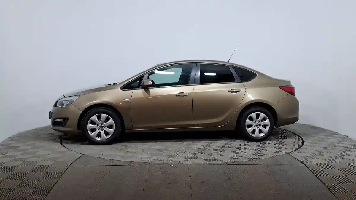 Opel Astra 2014 года за 3 300 000 тг. в Астана
