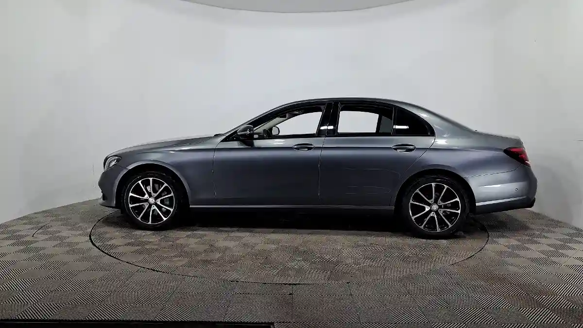 Mercedes-Benz E-Класс 2016 года за 13 990 000 тг. в Астана