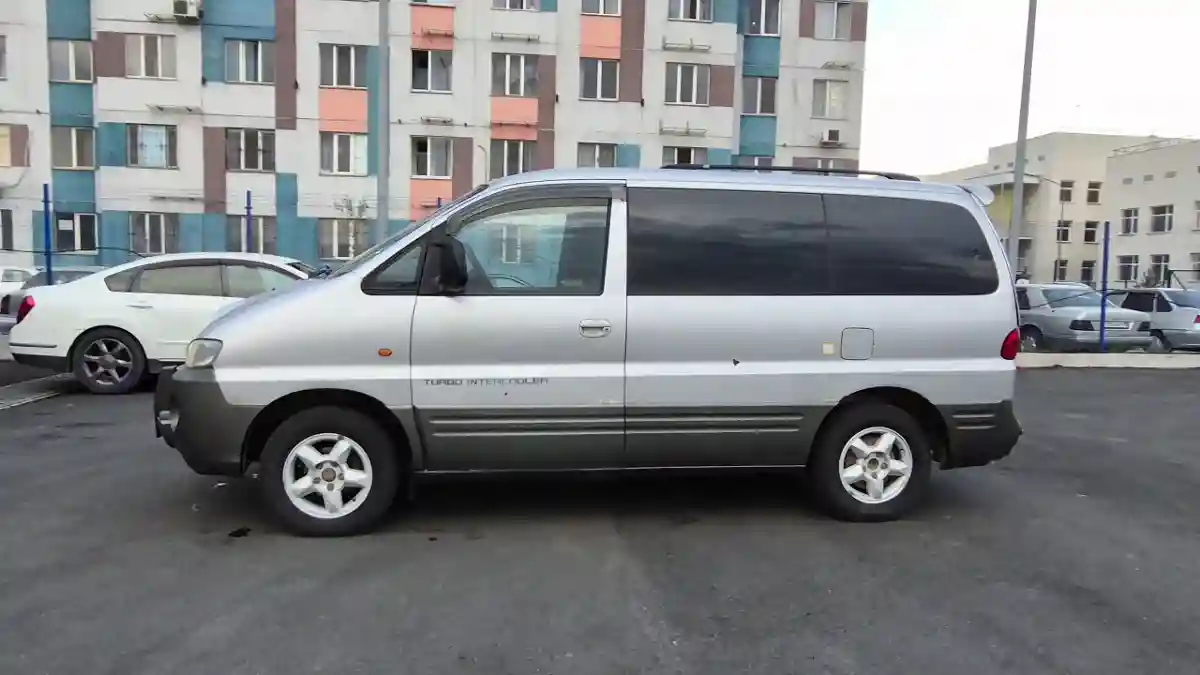 Hyundai Starex 2001 года за 2 290 000 тг. в Алматы