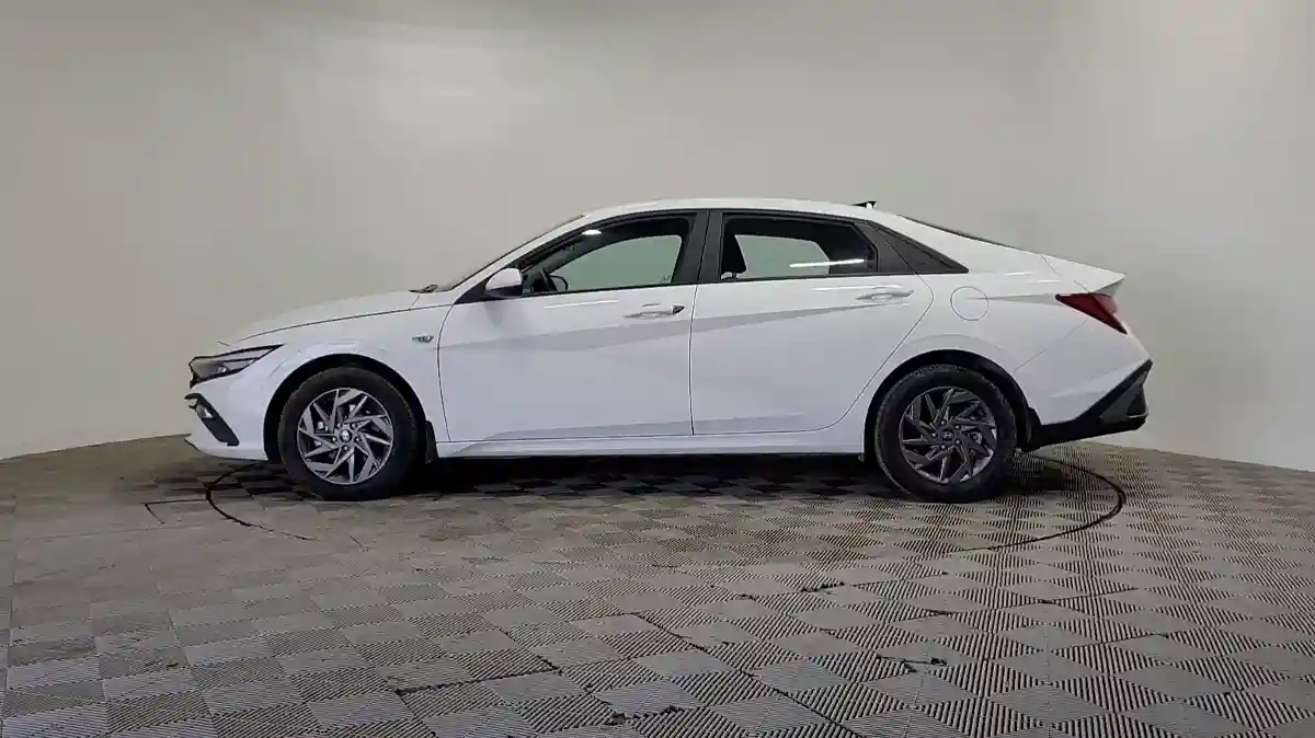 Hyundai Elantra 2024 года за 8 990 000 тг. в Алматы