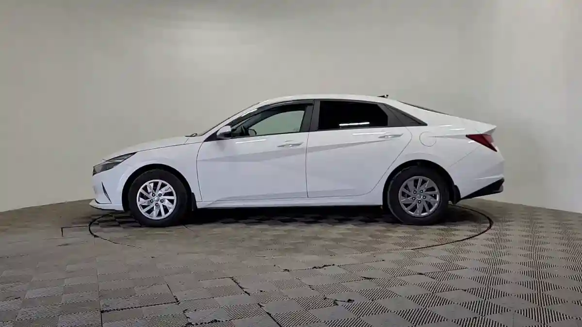 Hyundai Elantra 2023 года за 9 490 000 тг. в Алматы