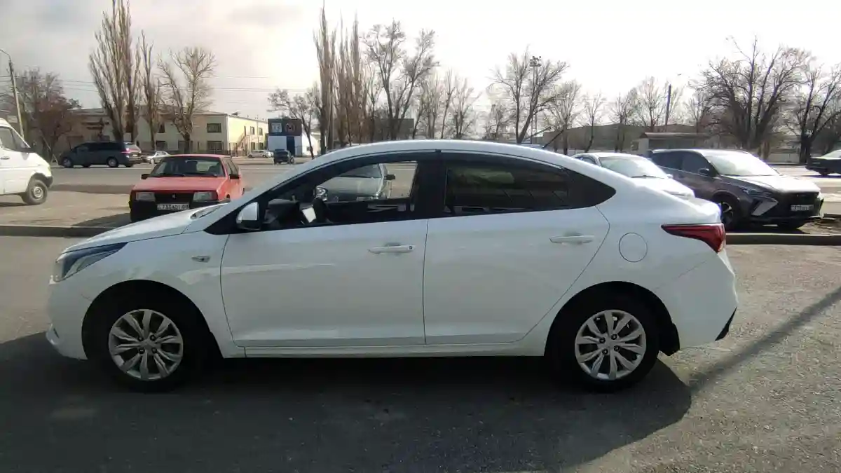 Hyundai Accent 2018 года за 7 200 000 тг. в Тараз