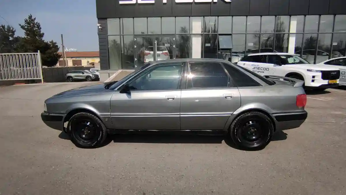 Audi 80 1992 года за 810 000 тг. в Тараз