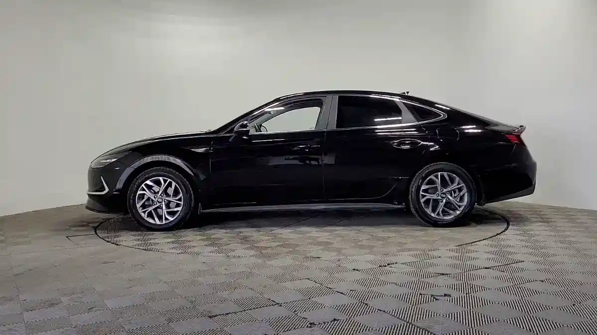 Hyundai Sonata 2023 года за 10 990 000 тг. в Алматы