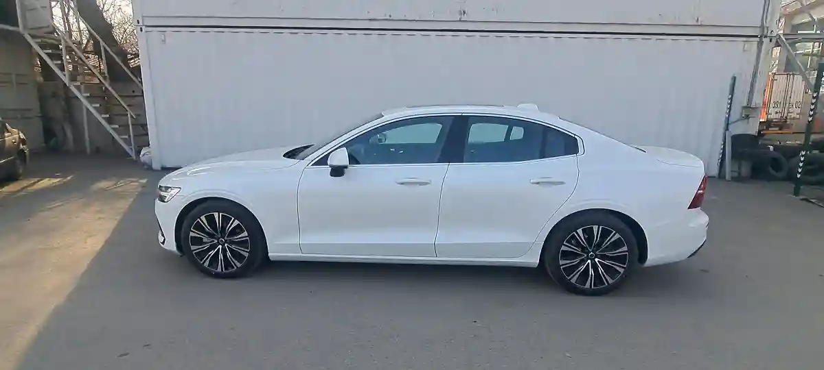 Volvo S60 2022 года за 13 000 000 тг. в Алматы