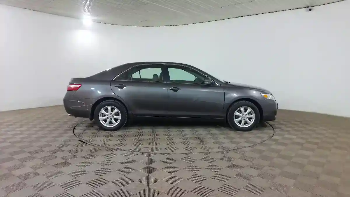 Toyota Camry 2011 года за 7 900 000 тг. в Шымкент