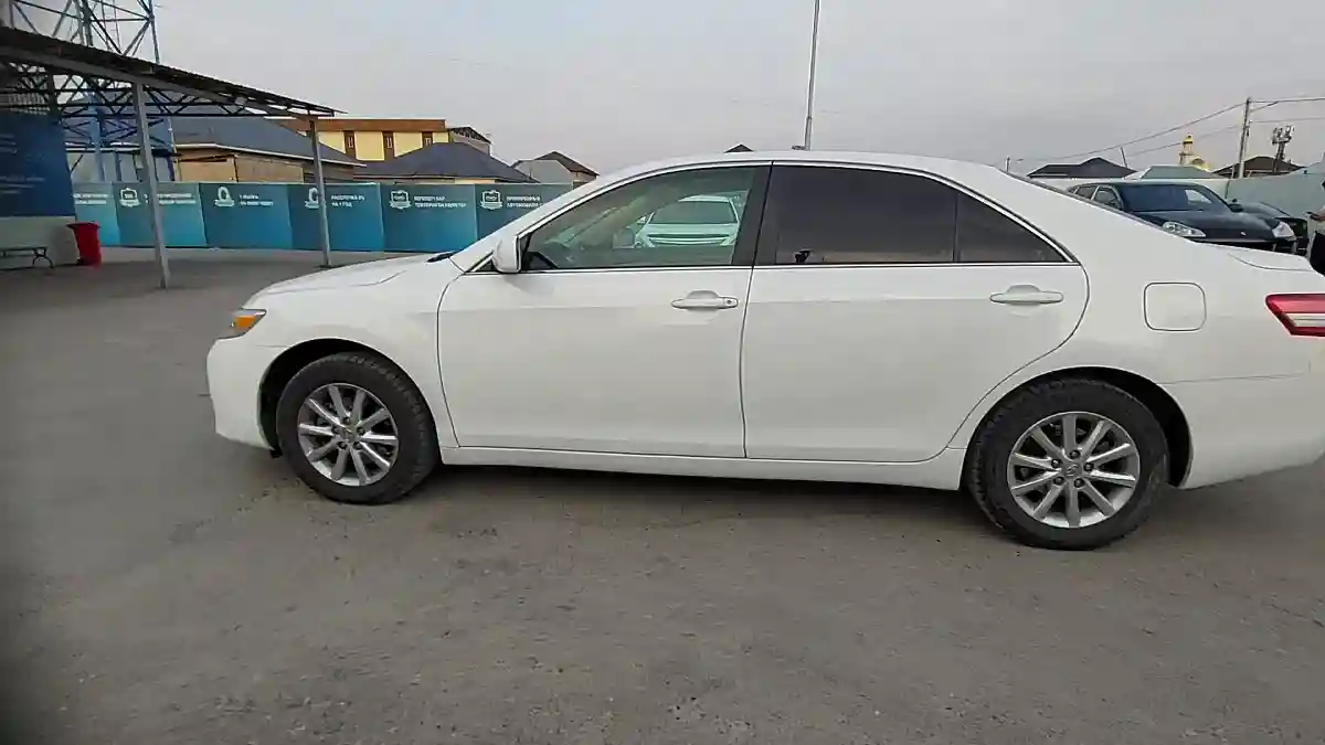 Toyota Camry 2010 года за 7 250 000 тг. в Шымкент