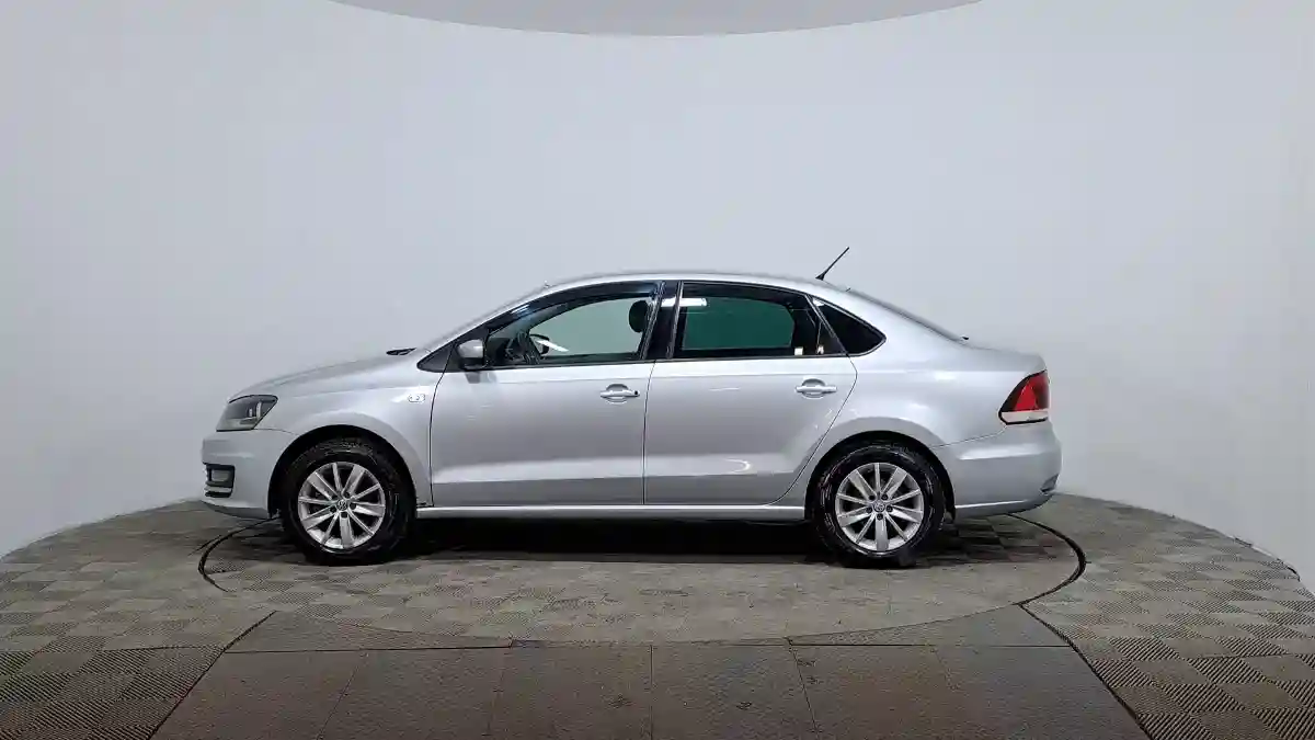 Volkswagen Polo 2015 года за 4 290 000 тг. в Астана