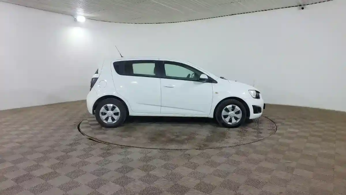 Chevrolet Aveo 2013 года за 3 490 000 тг. в Шымкент