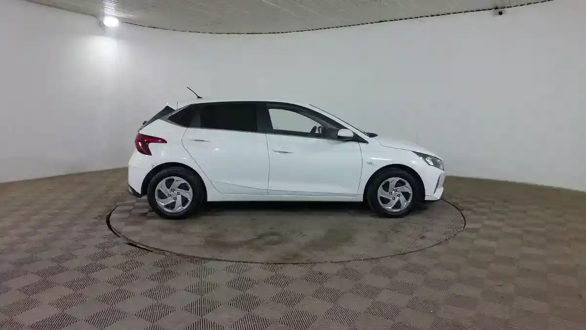 Hyundai i20 2023 года за 7 290 000 тг. в Шымкент