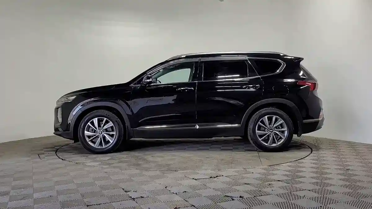 Hyundai Santa Fe 2019 года за 12 500 000 тг. в Алматы