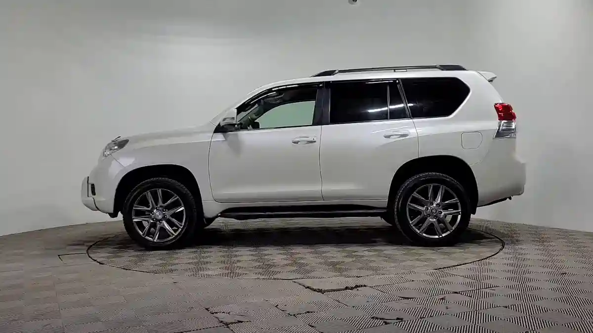 Toyota Land Cruiser Prado 2009 года за 12 990 000 тг. в Алматы