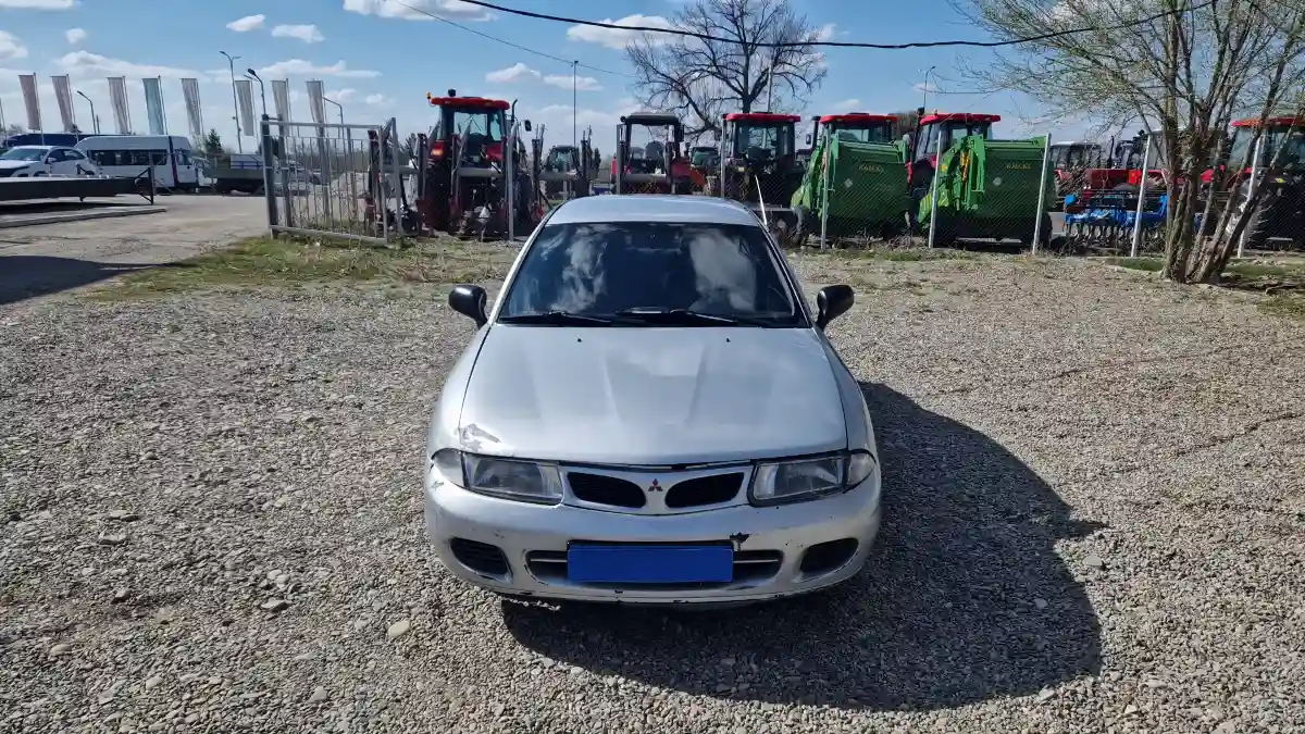 Mitsubishi Carisma 1999 года за 990 000 тг. в Талдыкорган