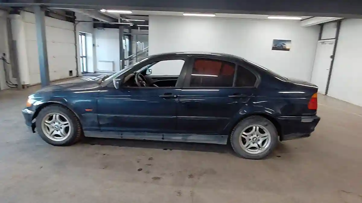 BMW 3 серии 2001 года за 1 990 000 тг. в Астана