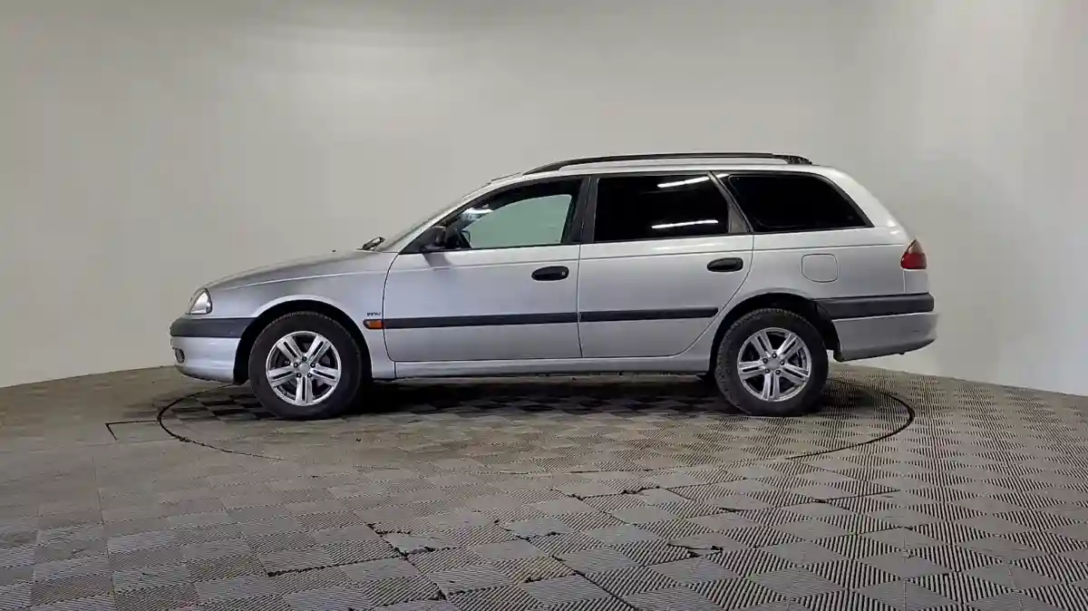 Toyota Avensis 2002 года за 2 690 000 тг. в Алматы