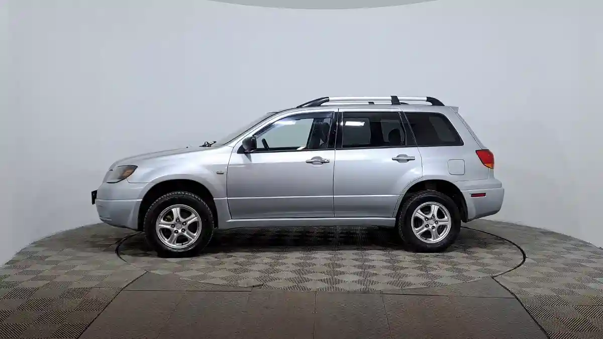 Mitsubishi Outlander 2004 года за 3 490 000 тг. в Астана
