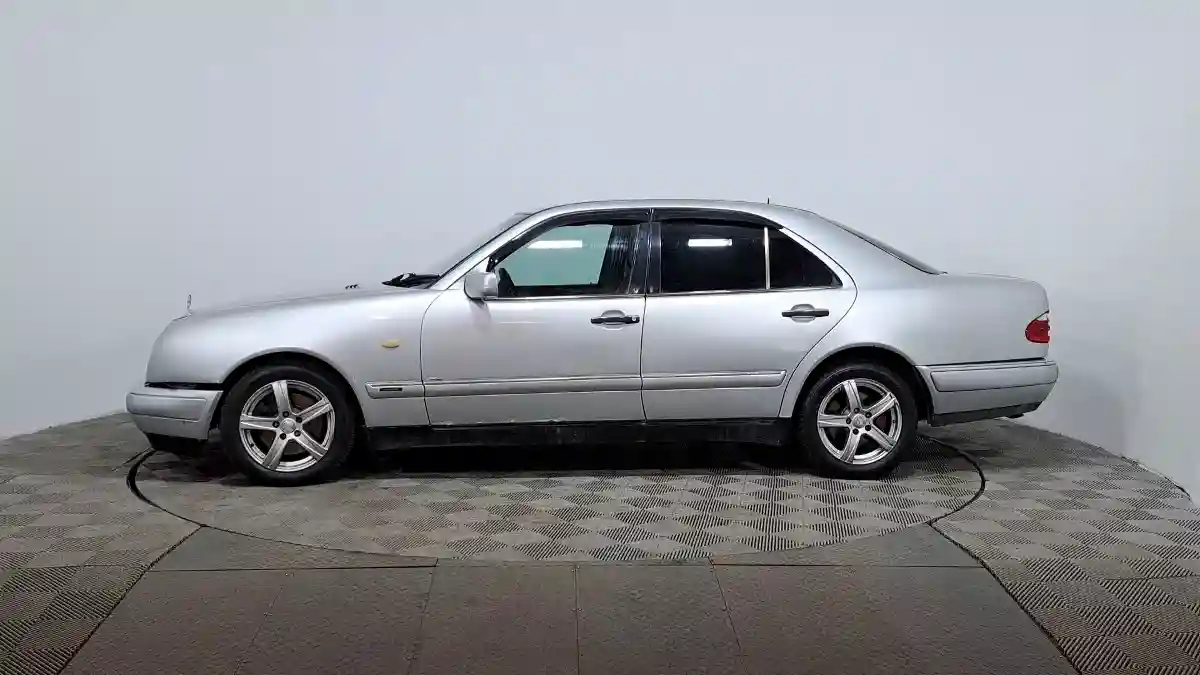 Mercedes-Benz E-Класс 1996 года за 1 790 000 тг. в Астана