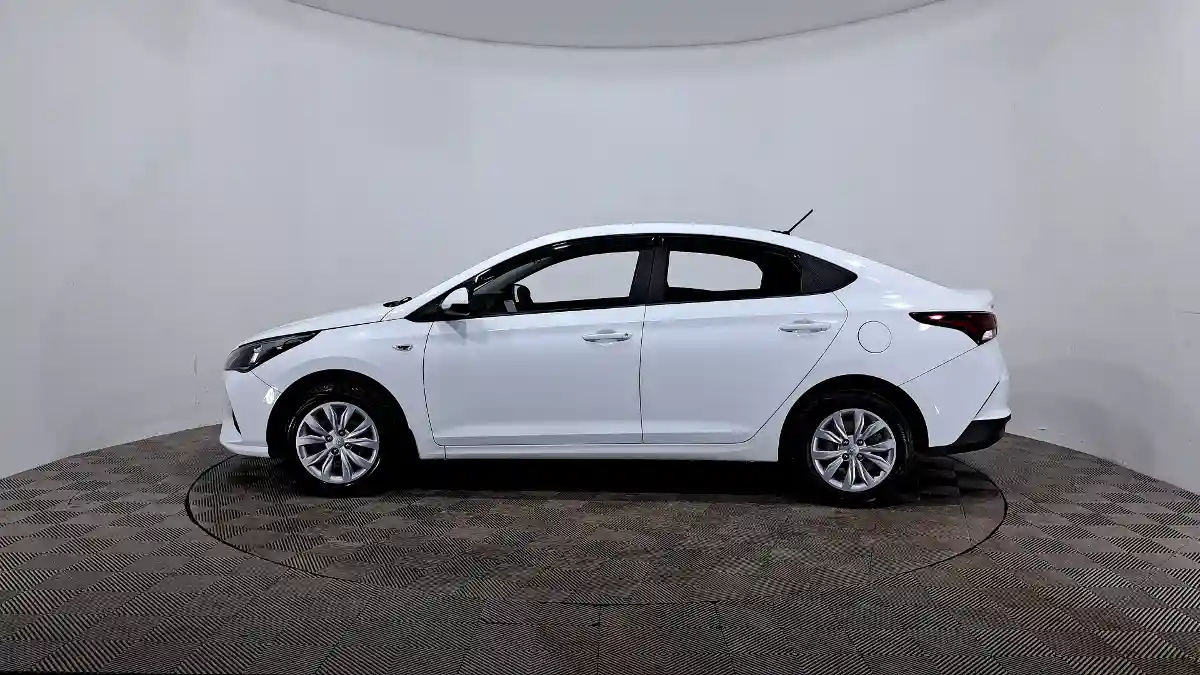 Hyundai Accent 2021 года за 5 990 000 тг. в Астана