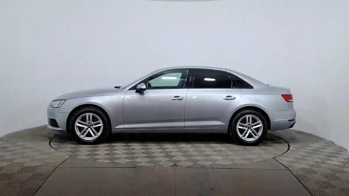 Audi A4 2016 года за 7 990 000 тг. в Астана
