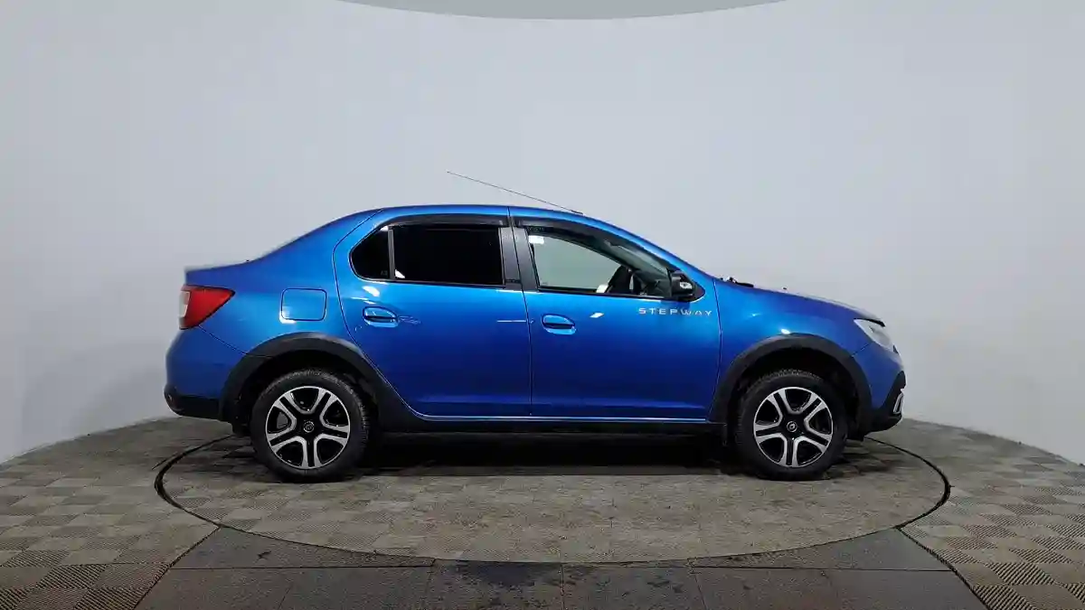 Renault Logan 2019 года за 4 290 000 тг. в Астана