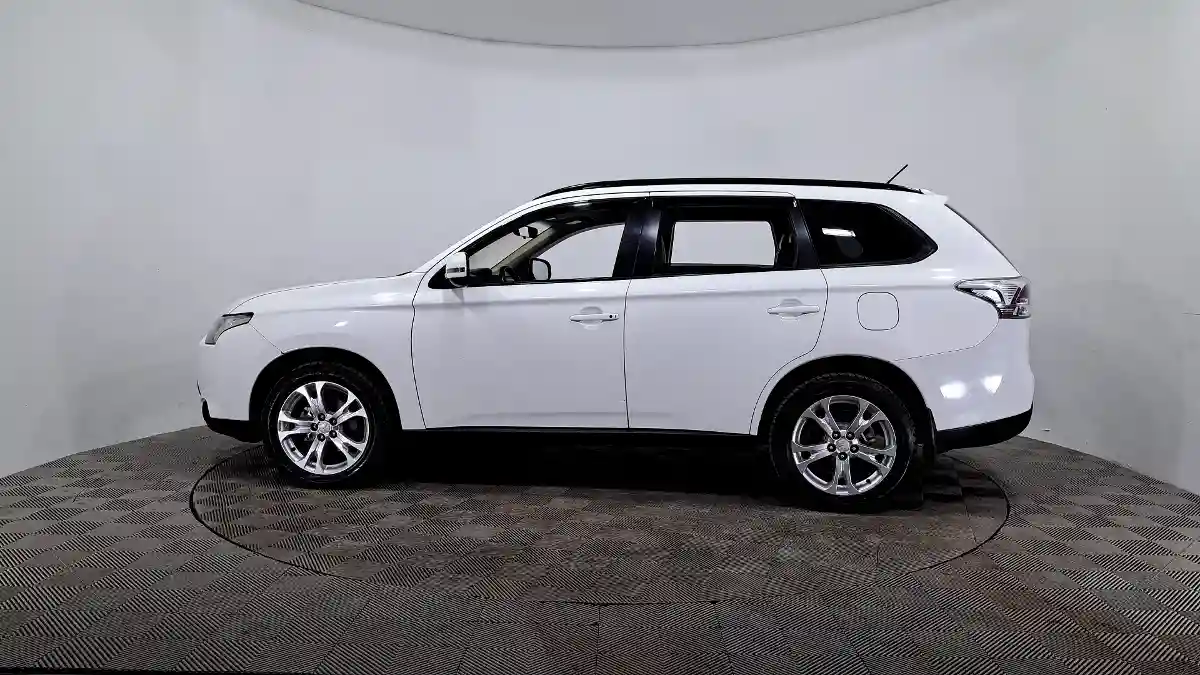 Mitsubishi Outlander 2012 года за 6 390 000 тг. в Астана