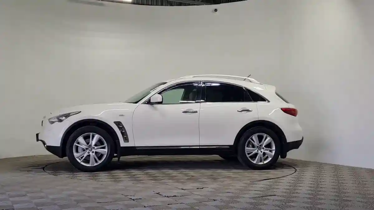 Infiniti QX70 2014 года за 7 790 000 тг. в Алматы