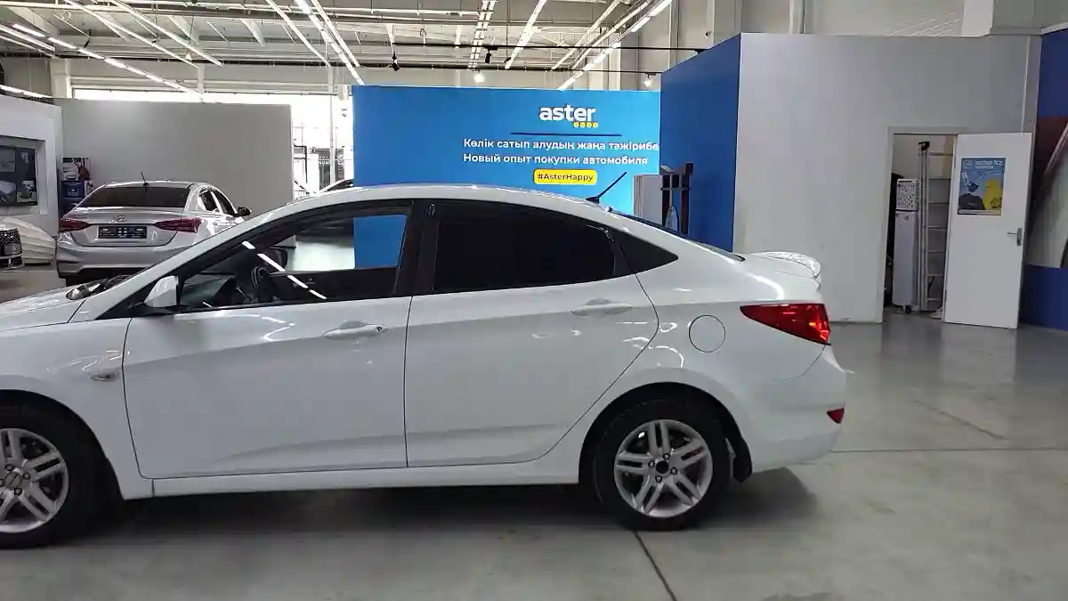 Hyundai Accent 2013 года за 3 790 000 тг. в Усть-Каменогорск