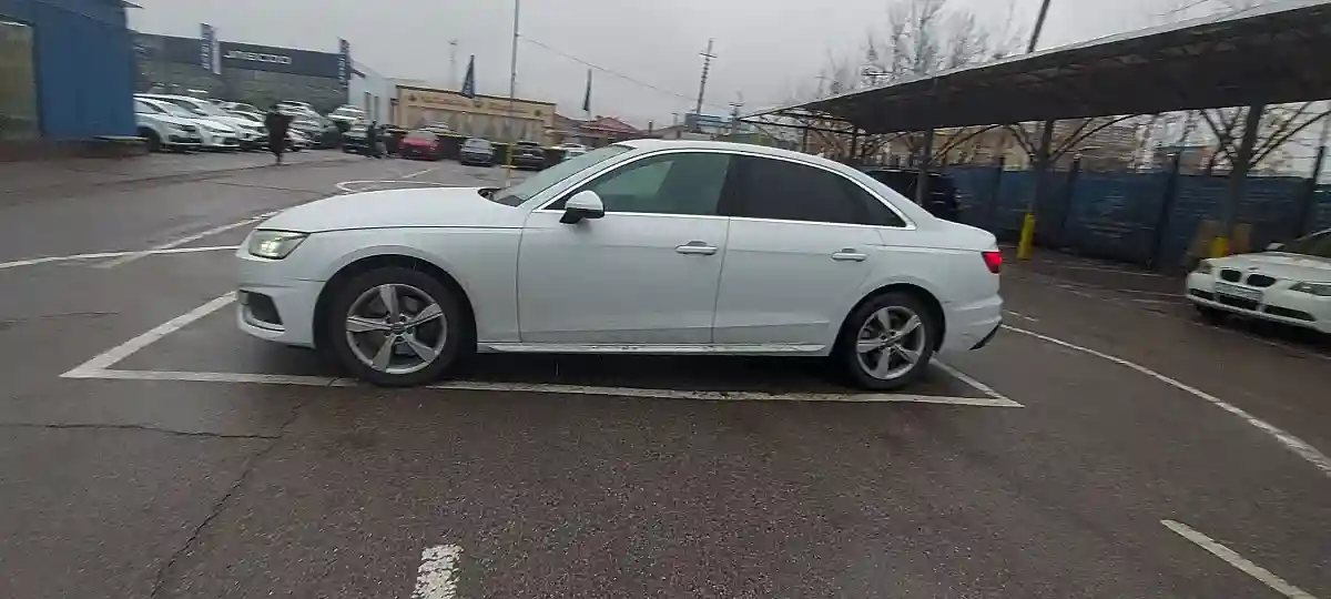 Audi A4 2020 года за 11 690 000 тг. в Алматы