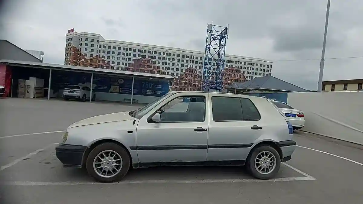 Volkswagen Golf 1992 года за 790 000 тг. в Шымкент