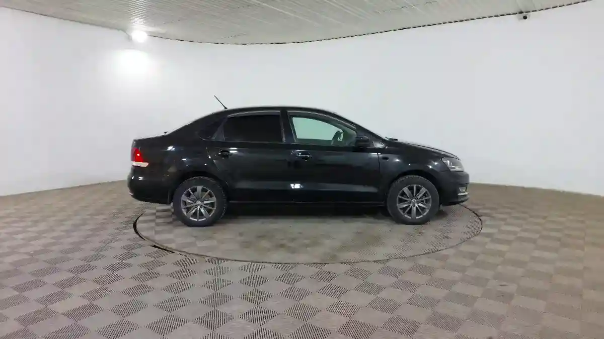 Volkswagen Polo 2015 года за 4 290 000 тг. в Шымкент
