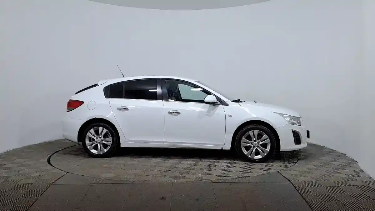 Chevrolet Cruze 2013 года за 3 490 000 тг. в Астана