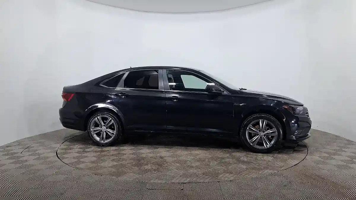 Volkswagen Jetta 2019 года за 5 990 000 тг. в Астана