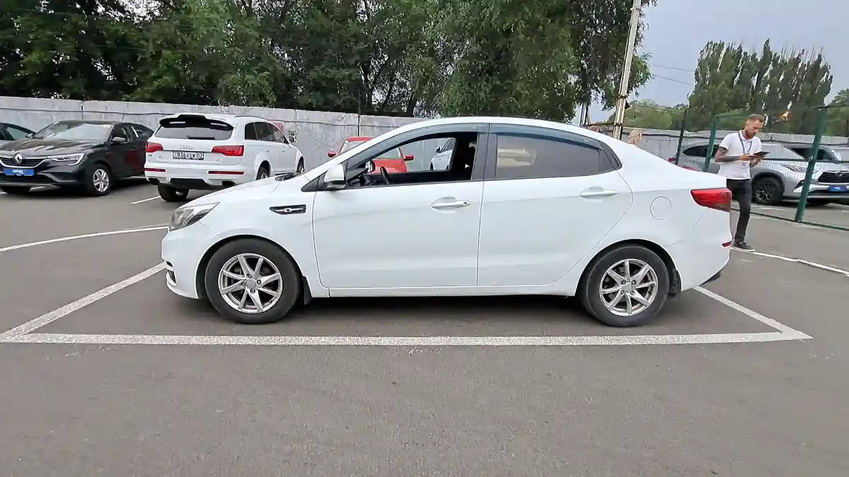 Kia Rio 2015 года за 5 300 000 тг. в Талдыкорган