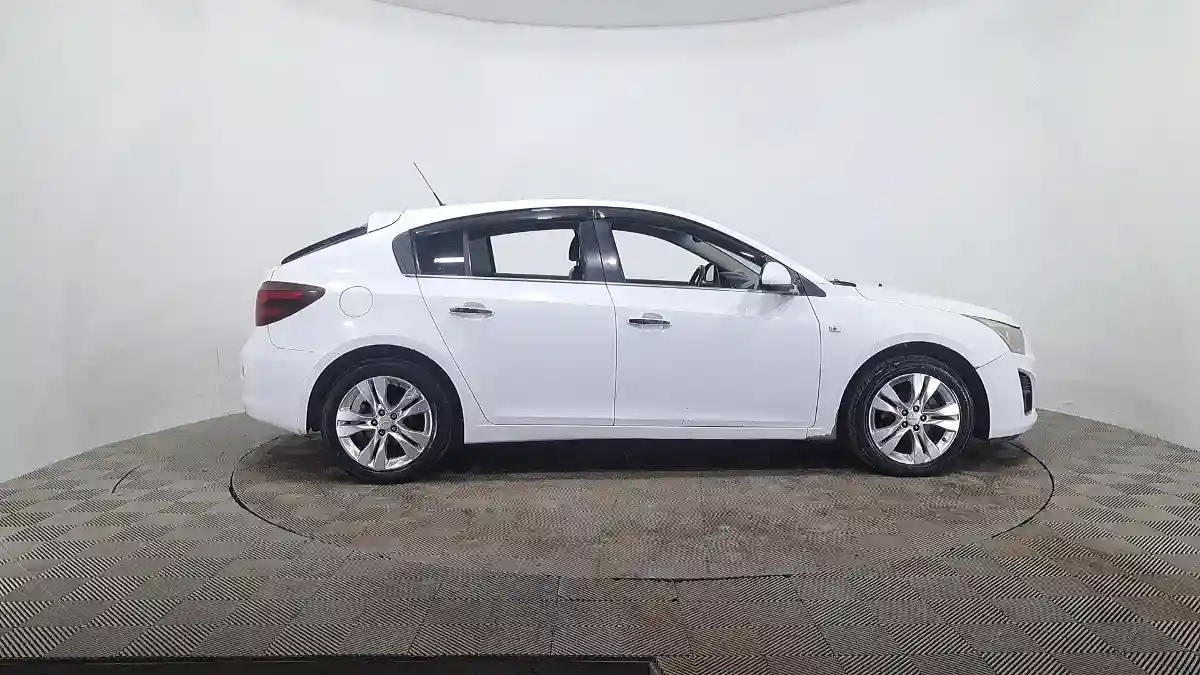 Chevrolet Cruze 2013 года за 3 390 000 тг. в Астана