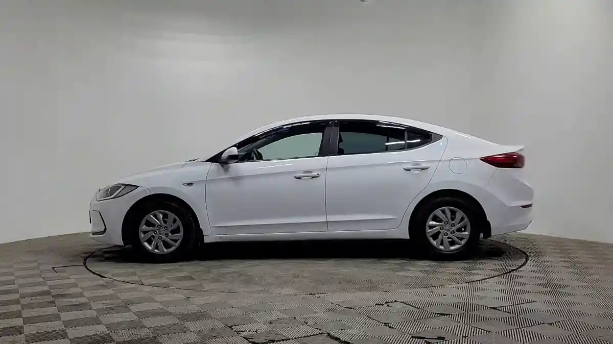 Hyundai Elantra 2018 года за 7 150 000 тг. в Алматы