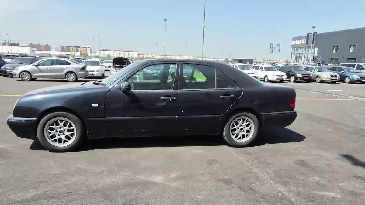 Mercedes-Benz E-Класс 1997 года за 1 930 000 тг. в Алматы