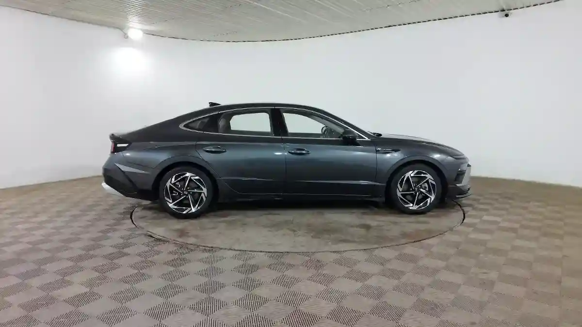 Hyundai Sonata 2023 года за 15 190 000 тг. в Шымкент
