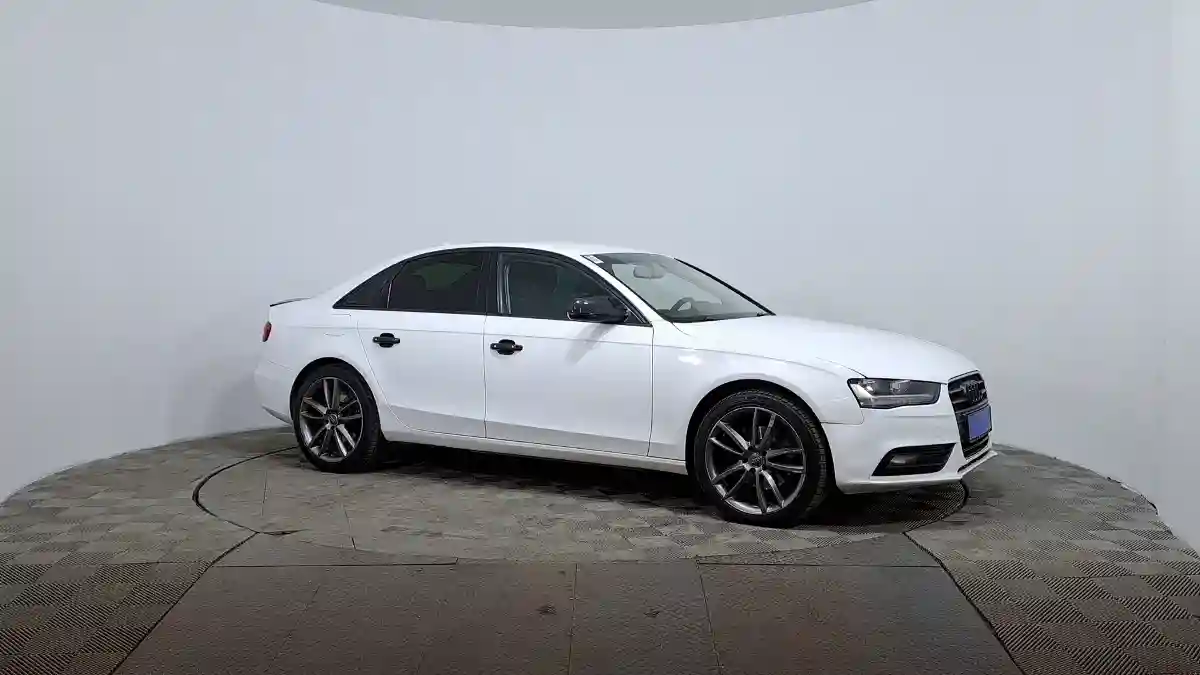Audi A4 2013 года за 5 590 000 тг. в Астана