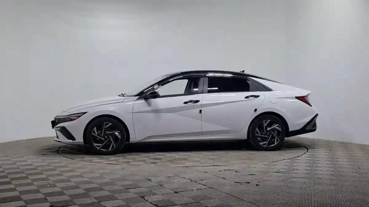 Hyundai Elantra 2024 года за 8 150 000 тг. в Алматы