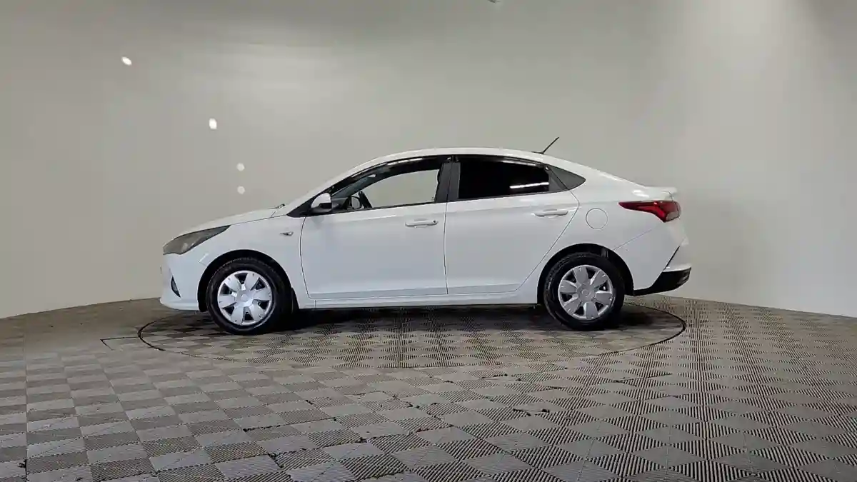Hyundai Accent 2022 года за 5 990 000 тг. в Алматы