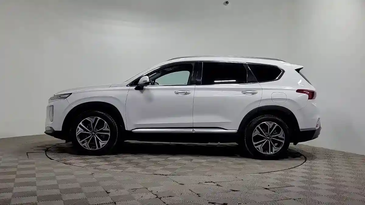Hyundai Santa Fe 2019 года за 12 590 000 тг. в Алматы