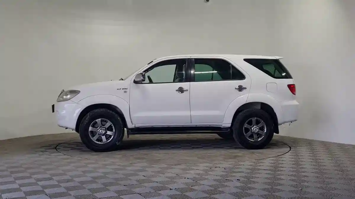 Toyota Fortuner 2006 года за 6 990 000 тг. в Алматы