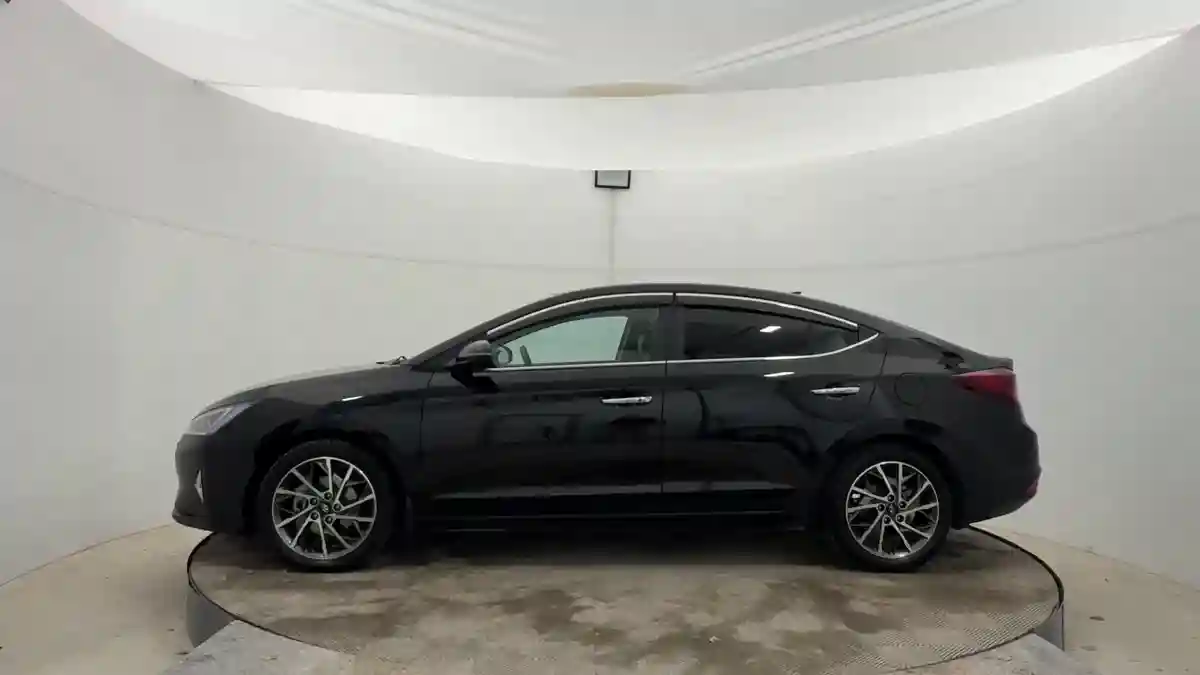 Hyundai Elantra 2020 года за 8 900 000 тг. в Актобе